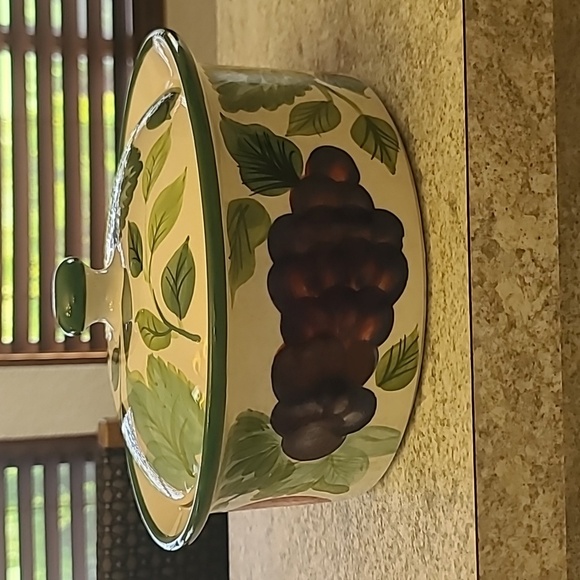 Sakura Fruit Pattern Ceramic Casserole Dish - Picture 2 of 11